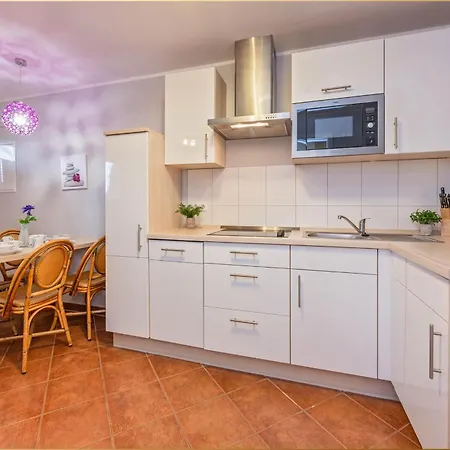 Tema 14 Appartement *